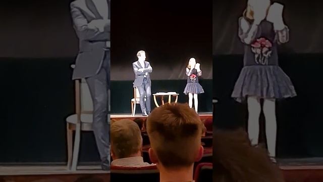 Тая Яшина читает стихотворение "Буревестник" на вечере Евгения Князева смотреть онлайн