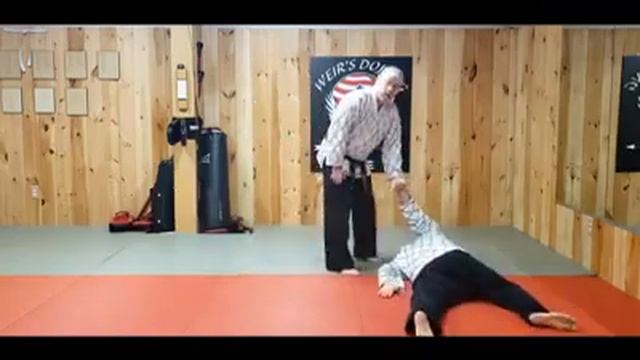 Hapkido Training Tip How to roll your attacker смотреть онлайн