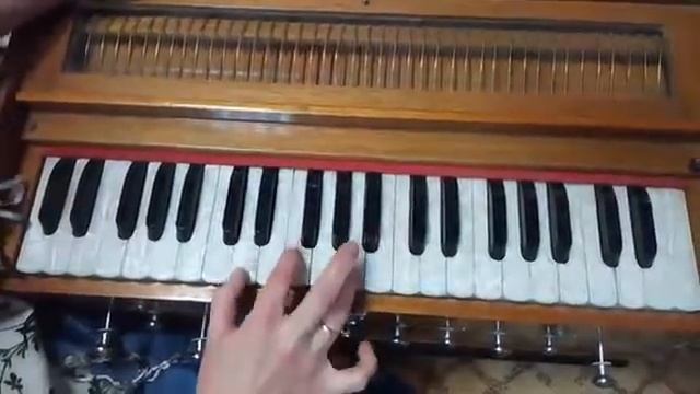 Шри Гуру Ванданам. Аккорды физгармонь бхаджан.Chords bhajan harmonium tutorial Sri Guru Vandana смотреть онлайн