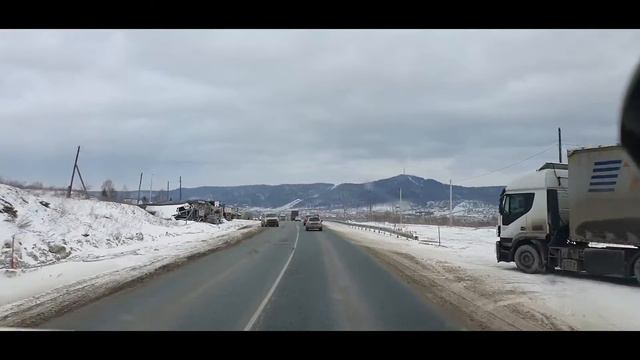 КРАСИВЫЕ ГОРЫ И ЛЁД НА ДОРОГАХ // ВСЁ О ДАЛЬНОБОЕ // УБОЙНЫЙ ДАЛЬНОБОЙ // смотреть онлайн