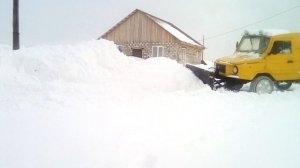 Луаз чистит дорогу