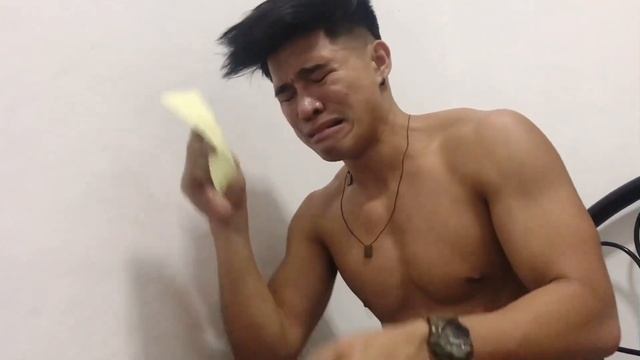HOW TO REACT TO YOUR EMPTY WALLET? NO MORE PERA? смотреть онлайн
