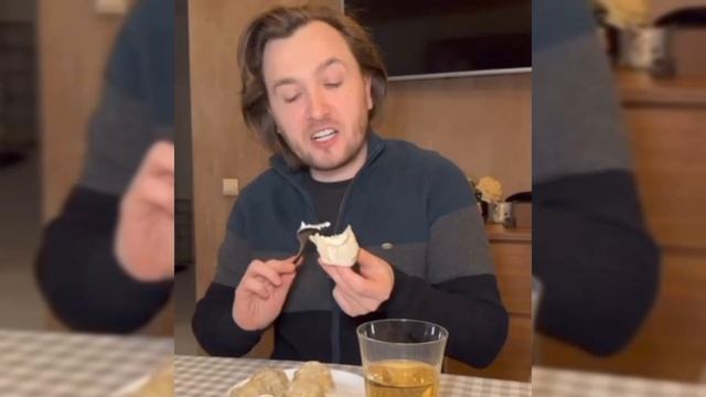 Влад Кадони приехал в гости к Наташе Варвиной/ Вкусные манты от Варвиной смотреть онлайн