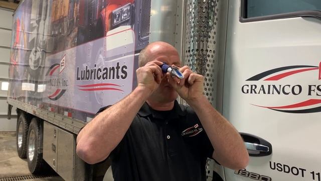 How to Test the Quality of DEF with a Refractometer Featuring Jim Thomson смотреть онлайн