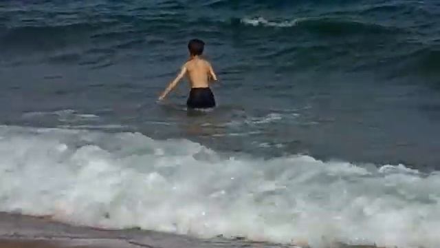 Beach in Saint Raphael France смотреть онлайн