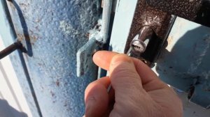 Как открыл замок когда ключ не вставляется в личинку