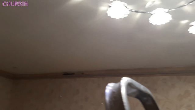 Замена натяжного потолка. Потолок порван по кольцу для люстры. смотреть онлайн