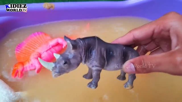 Farm Animal Cow King Lion Big Rabbit Sheep Jungle Animals Safari Animals Stuck in Mud смотреть онлайн