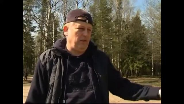 Александр Дрозденко принял участие в субботнике на ... смотреть онлайн