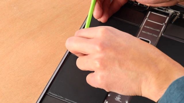 Comment remplacer la batterie iPad pro 12.9 (2017) смотреть онлайн