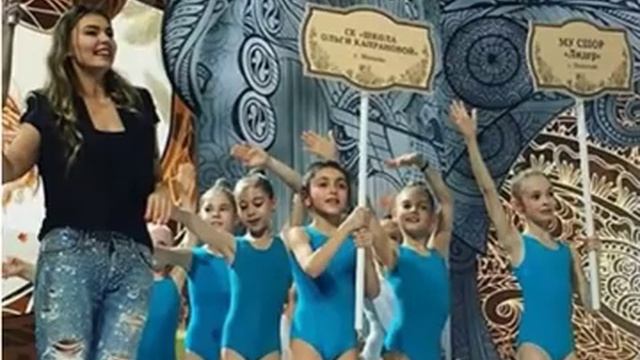 Новый выход Алины Кабаевой удивила общественность смотреть онлайн