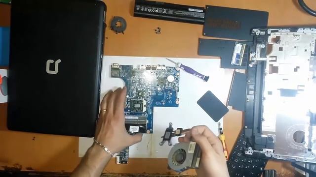 Comment démonter un Pc HP Compaq et changer la pate thermique смотреть онлайн