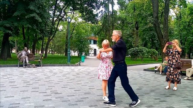 А НАСТОЯЩАЯ ПОДРУГА ПРИДЕТ,КОГДА НА СЕРДЦЕ ВЬЮГА!!!САД ШЕВЧЕНКО,АВГУСТ 2022. смотреть онлайн