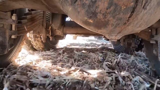While racing to beat the thaw the 120 lets me down and makes a huge mess! смотреть онлайн