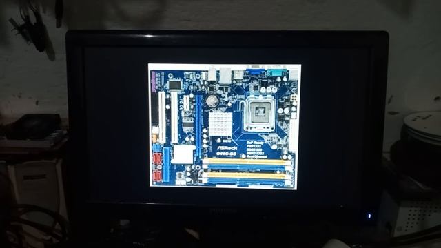 ESPECIFICAÇÃO PLACA MAE ASROCK G41C GS смотреть онлайн