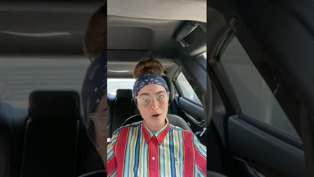 Karen goes live on Facebook to discuss George Floyd and how you could help смотреть онлайн