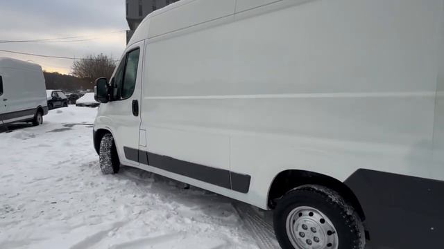 Peugeot Boxer Цельнометаллический фургон L2H2 2014 смотреть онлайн