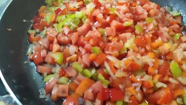 Менемен. Турецкий завтрак быстрее и сочные. Turkcha Nonushta Menemen Tez Va Oson.