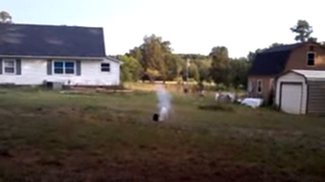 Home made firecracker, disinagrating a bucket! смотреть онлайн