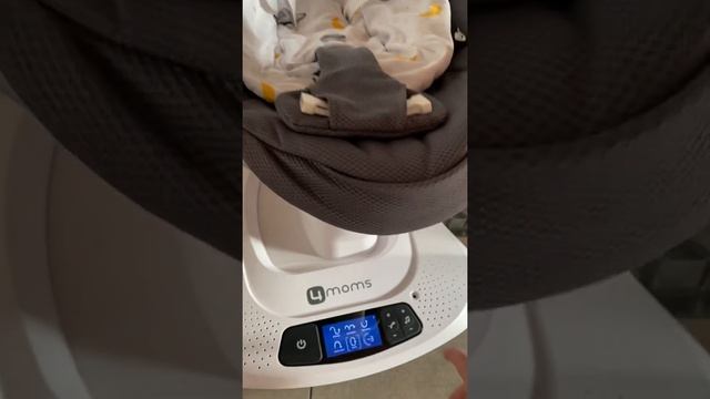 Кресло-качалка 4Moms MamaRoo4 смотреть онлайн