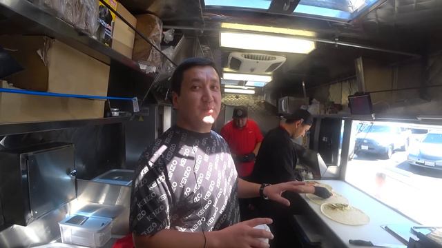 БИЗНЕС В США / ШАУРМА НАВАТ / NAVAT SHAWARMA смотреть онлайн