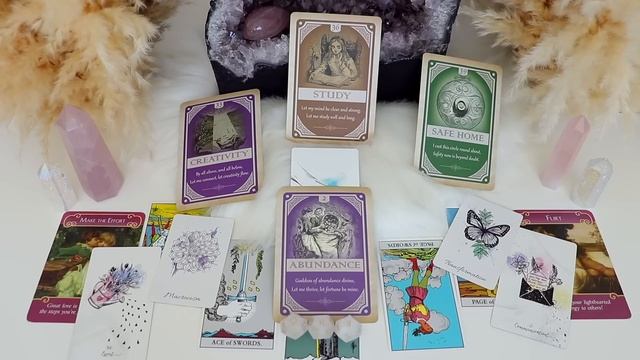 A Transformative Message About Your LOVE Life (PICK A CARD) смотреть онлайн