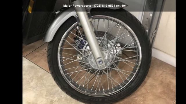 2003 Honda® VT750 DCB смотреть онлайн