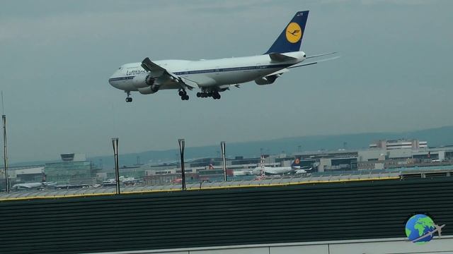 Lufthansa B747-8i Retro livery landing at Frankfurt International Airport [D-ABYT] смотреть онлайн