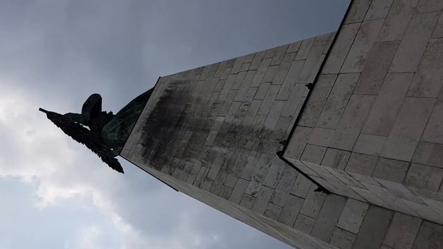 Gellért Hill, Liberty Statue, Budapest 2019 смотреть онлайн