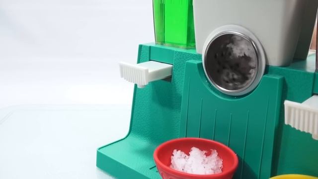Suzy Homemaker Ice Delight Maker, I Make Snow Cones! - Snow Cone Maker смотреть онлайн