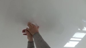 Установка светильника GX53 на натяжной потолок.