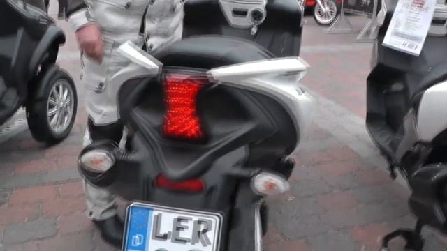 Aprilia SRV850 Leovince Exhaust Sound Check Scooter Tuning Auspuff test смотреть онлайн