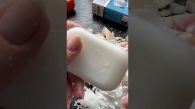 Резка белого лолеса🤍)))#резкамыла #асмр #asmr #asmrsoap #асмрмыло смотреть онлайн