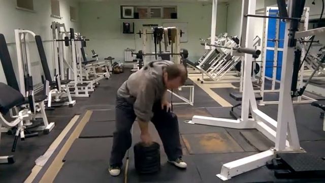 подъем средним пальцем 70кг смотреть онлайн
