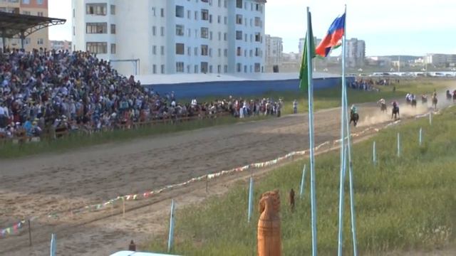 Х Юбилейные скачки на приз Главы Якутии, 2014 год смотреть онлайн