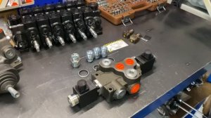 Электрораспределитель Z80 12В и 24В постоянного тока. Как переключить электрораспределитель вручную