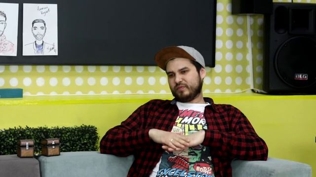 ТОК ШОУ 10 ВОПРОСОВ / РУСЛАН ХАЛИТОВ / ПРО МУЗЫКУ, КАЛИТКИ И СЛАВУ.