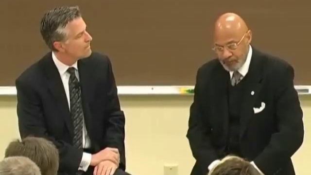 On the Issues with Mike Gousha: Dennis Archer смотреть онлайн