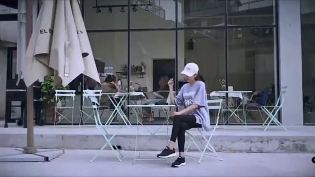 ?Женские кроссовки с Алиэкспресс?Крутые кроссовки за копейки? смотреть онлайн