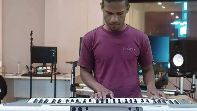 Solo amado batista teclado psr e303 смотреть онлайн