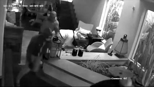 Ограбление дома Russia Paver скрытое видео