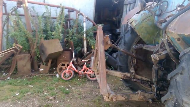 Выпуск 48 ремонт трактора, косим ботву ботворезом новое смотреть онлайн
