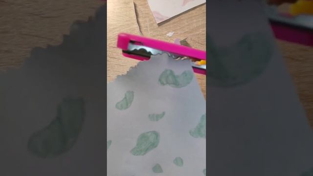 продолжение предыдущего видео делаю бумагу для скрапбукинга смотреть онлайн