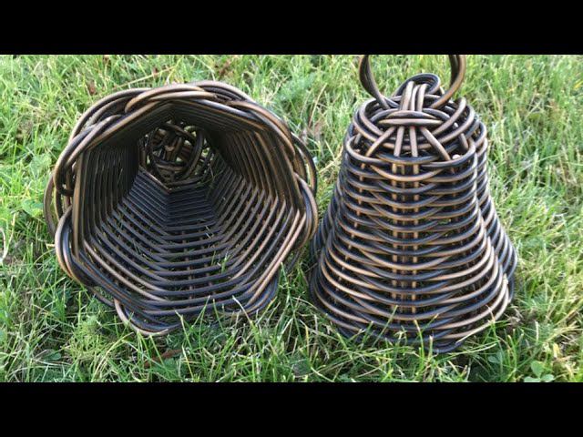 НОВОГОДНИЙ КОЛОКОЛЬЧИК смотреть онлайн