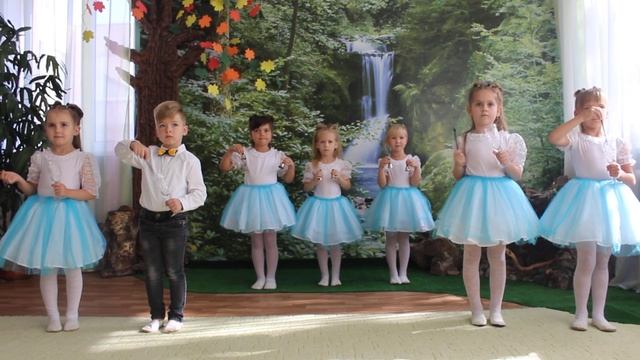 А. Гречанінов «Вальс». (Кришталевий оркестр) смотреть онлайн