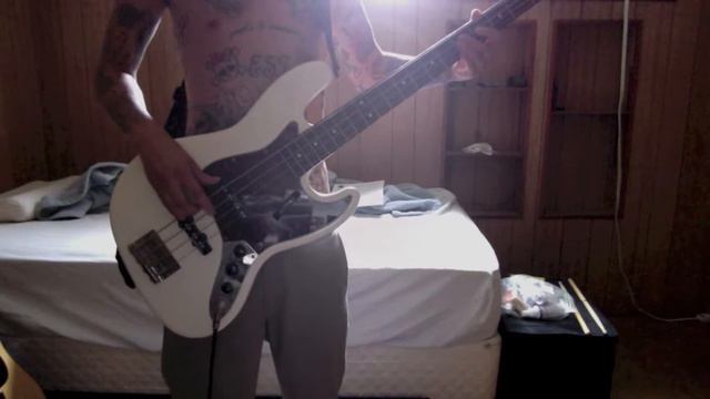 Box Car Racer - Cat Like Thief [Bass Cover] смотреть онлайн