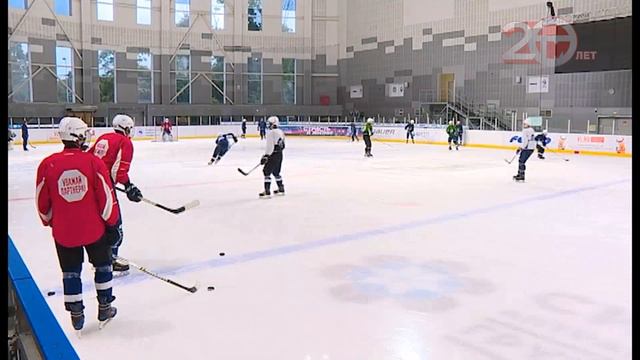 Уссурийские хоккеисты пополнили состав юниорской команды "Адмирал U18" смотреть онлайн
