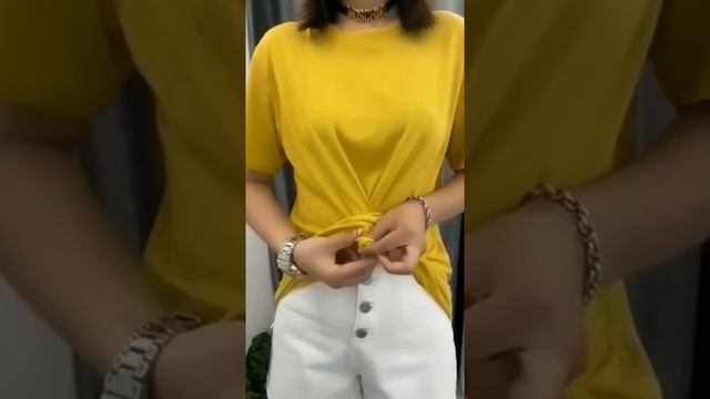 Как красиво укоротить футболку. Лайфхак ? смотреть онлайн