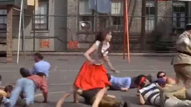 Жандарм в Нью Йорке. 1965. Луи де Фюнес. Танцевальный номер. Мария!!! смотреть онлайн