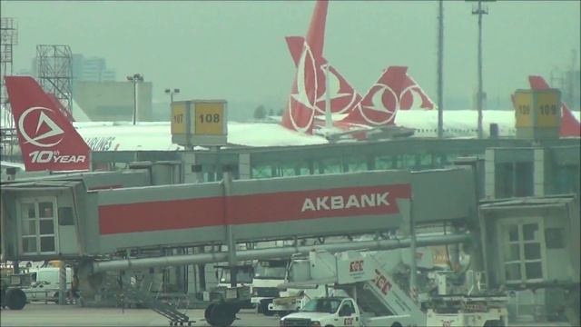 Istanbul Ataturk International Airport - Love your layover PART 1 смотреть онлайн